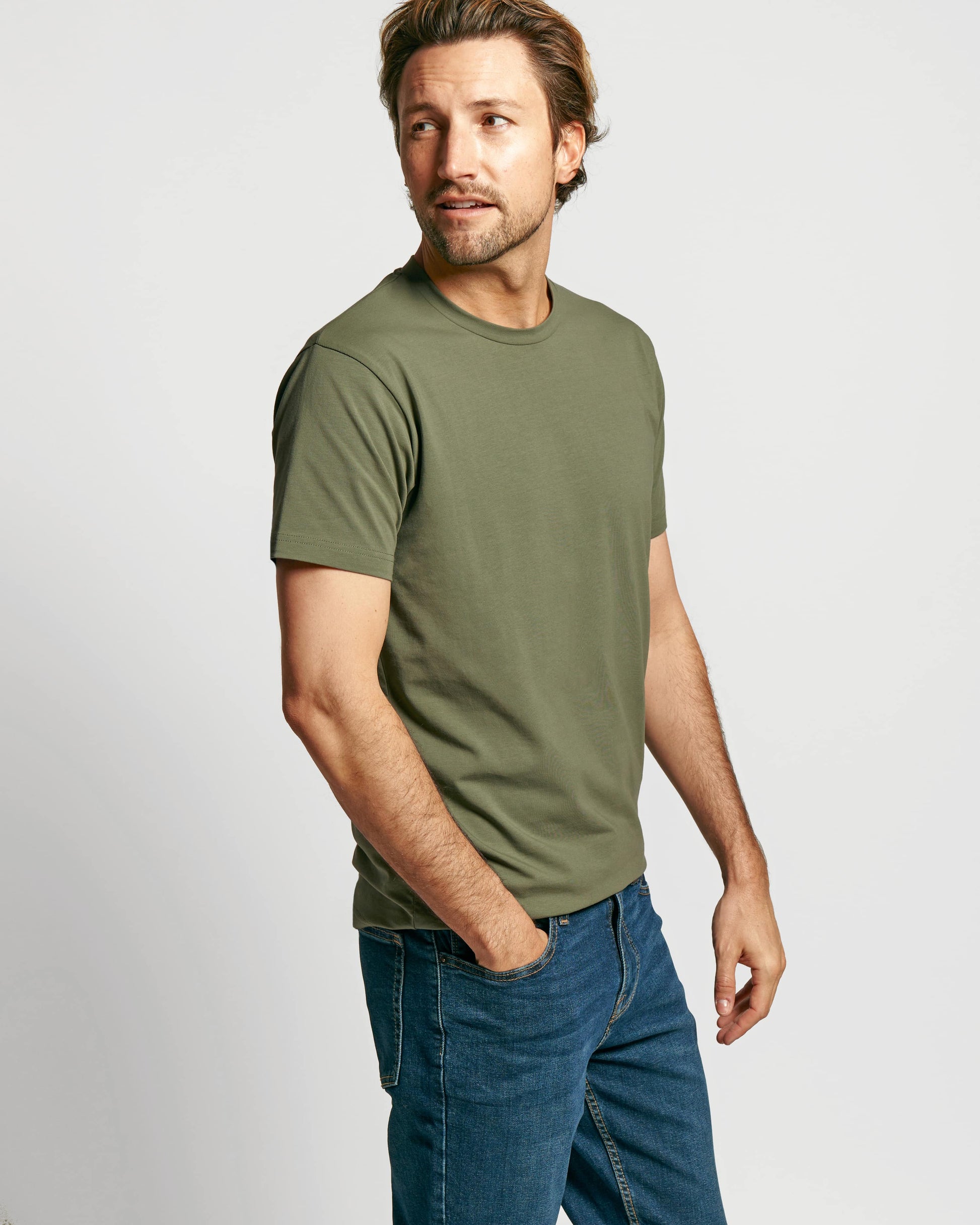 Model wearing Neat_Sweat-Proof_Crew-Neck Green T-shirt